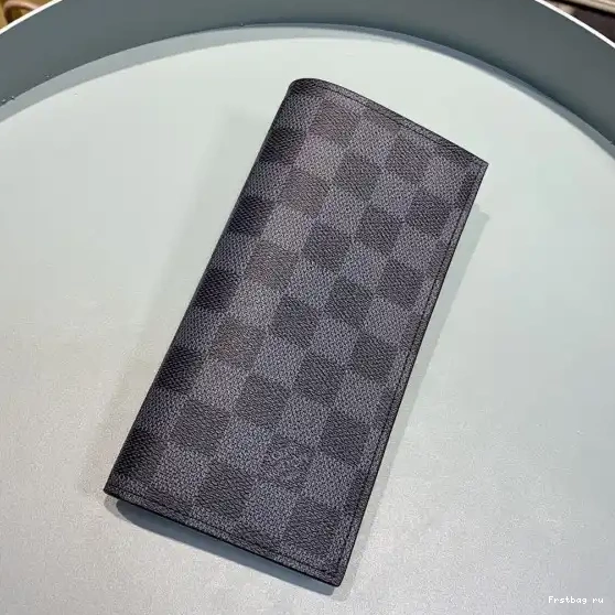 First bag ru ALEXANDRE LOUIS VUITTON WALLET 0610